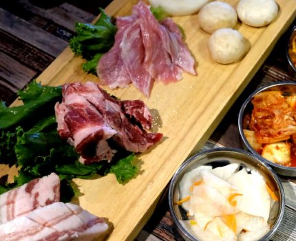【韓式豬肉專賣】 咚咚家 dondonga 돈돈가 伊比利豬超好吃 菜單推薦